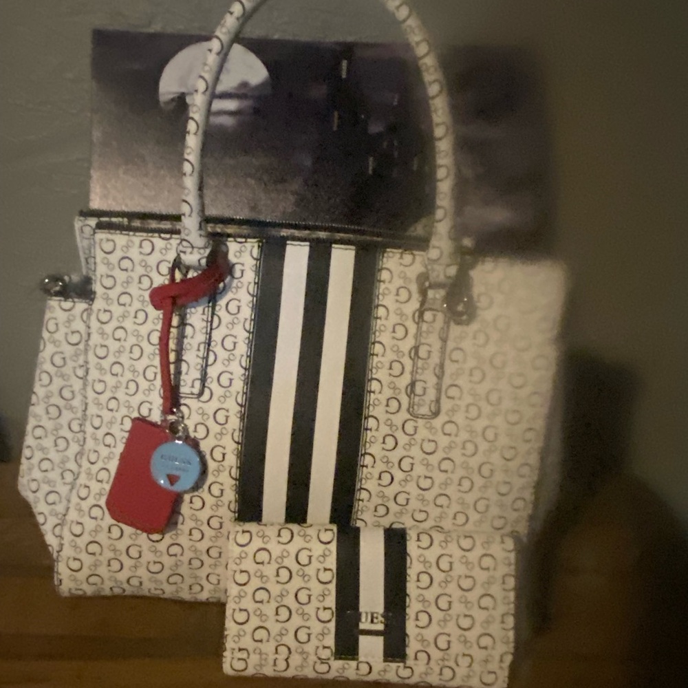 Guess Purse
